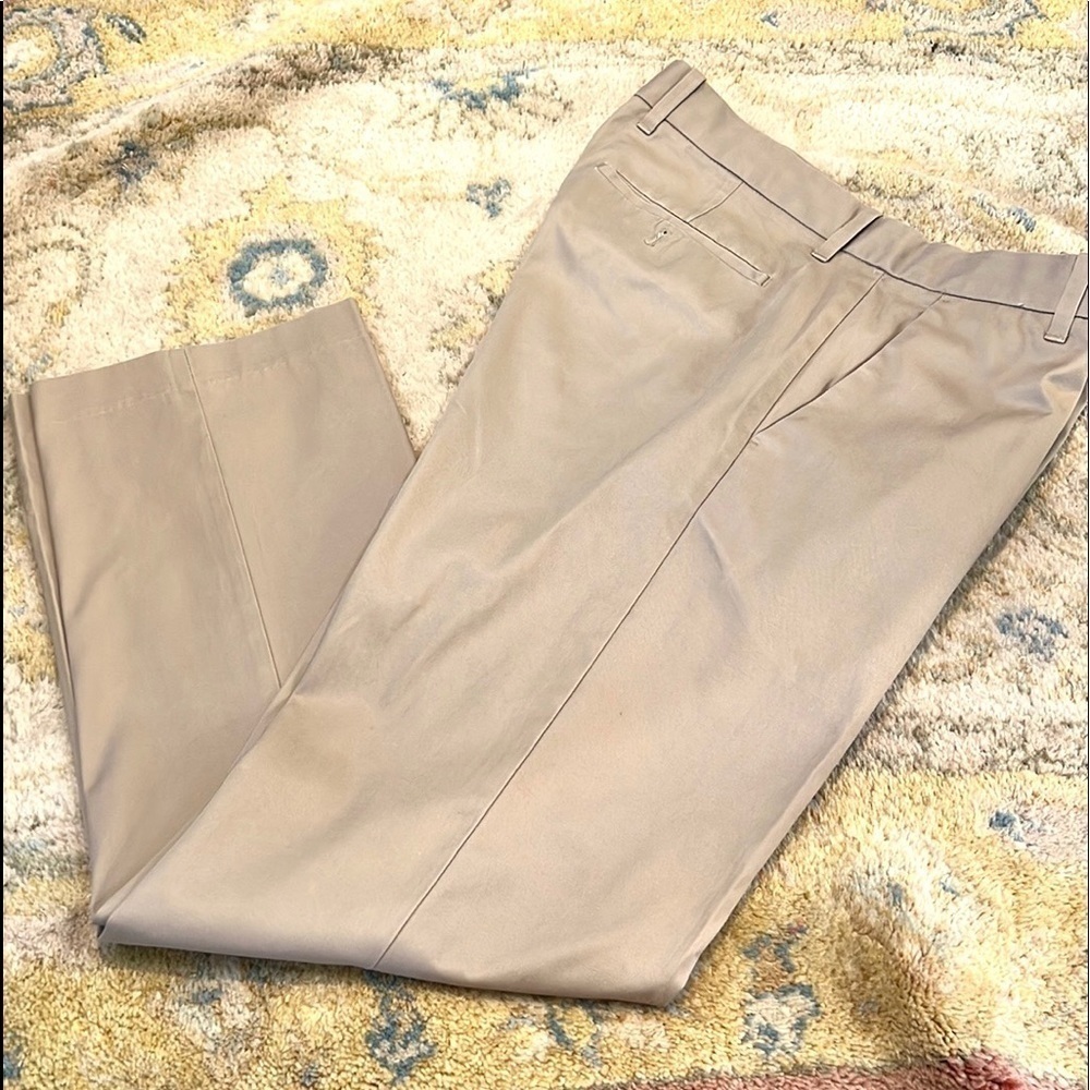 Gap,33X30,Tailored Khaki’s, Excellent Condition, Straight Fit